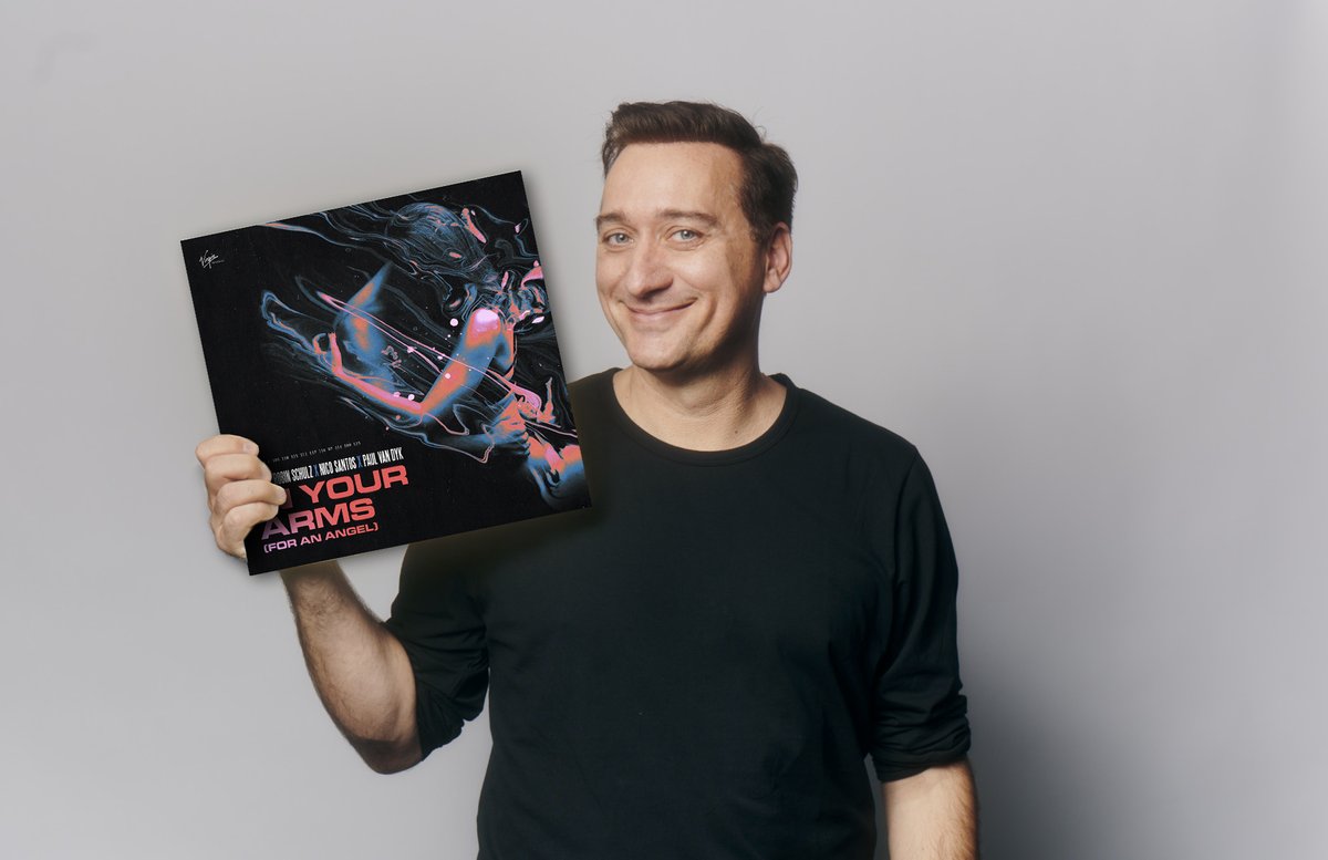 To celebrate the radio charts #1 of 'In Your Arms (For An Angel)' I am giving away a signed vinyl 🎉 
Like and share to win!