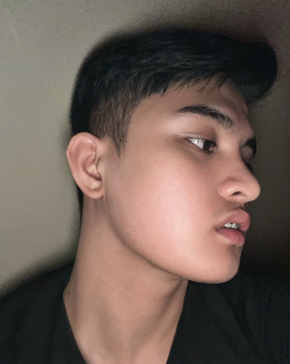 AicnelavNewoj's tweet photo. ♥️👃 https://t.co/a63n2fPCuP