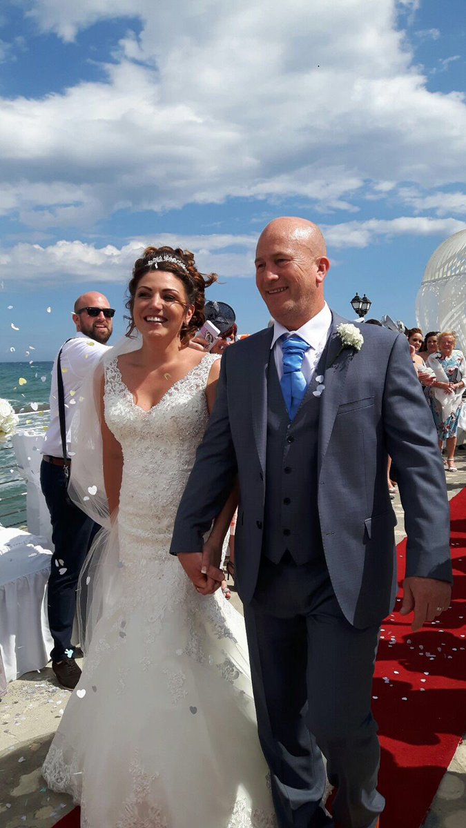 BrioPlumbs's tweet photo. 5yrs ago today. Me and my best mate did this. ‘And it was The best day of my life’ happy anniversary @samanthalowndes love you more each day xxx https://t.co/pMMEnuFHkd