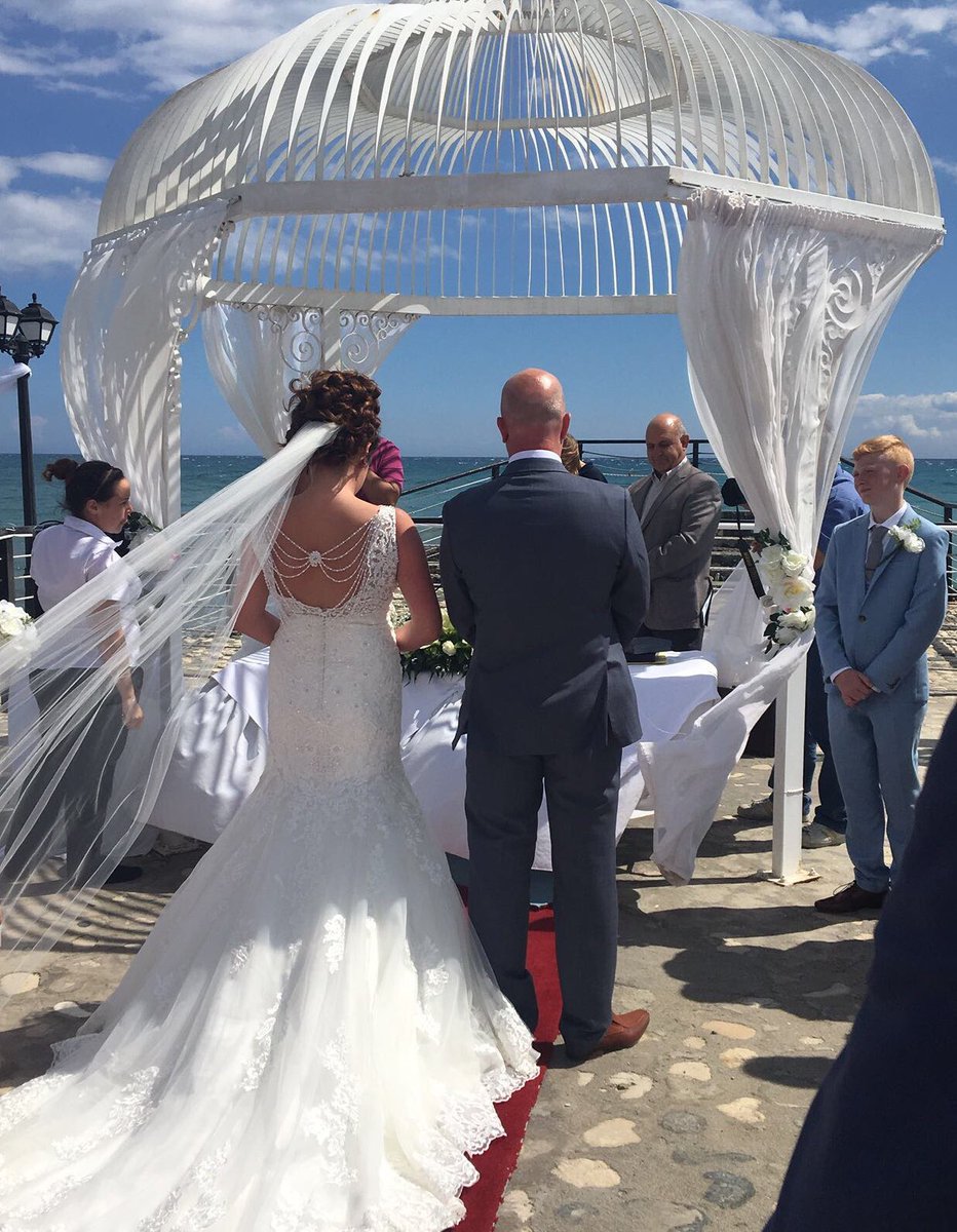 BrioPlumbs's tweet photo. 5yrs ago today. Me and my best mate did this. ‘And it was The best day of my life’ happy anniversary @samanthalowndes love you more each day xxx https://t.co/pMMEnuFHkd