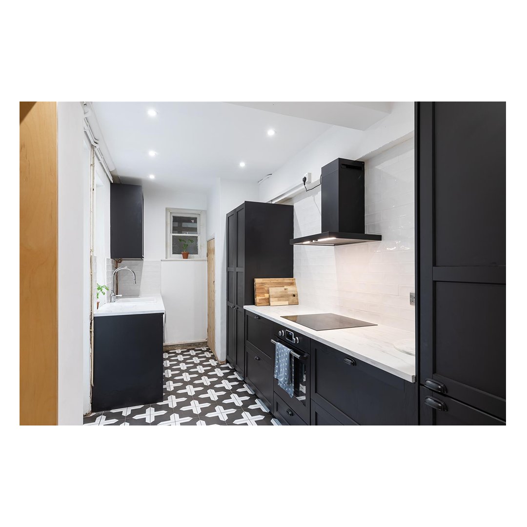 Sales - Lextons is delighted to market this gorgeous two bedroom apartment with a picturesque, rear garden situated within Central Hove.  

For more information, click here: lextons.co.uk/property-detai…