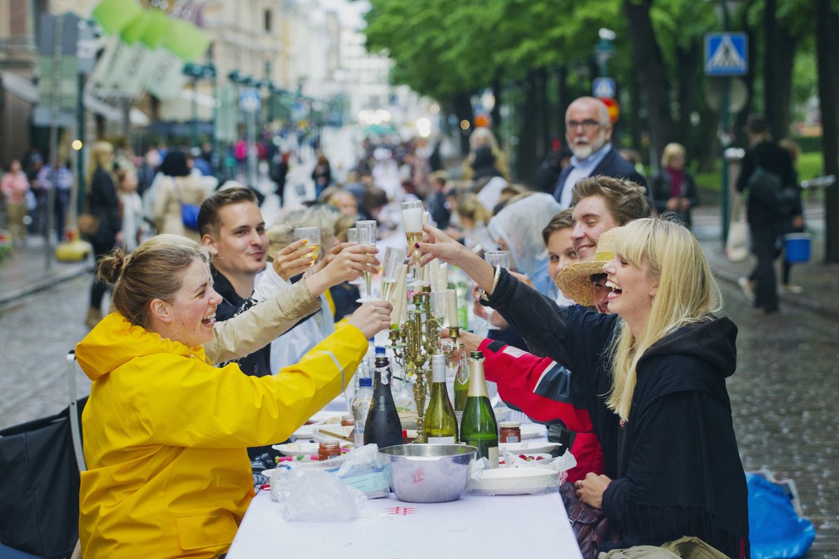 FinlandFCB's tweet photo. Meet the partners on the #Finland stand F250 at #IMEX22: 
@Hki_Partners is the official Convention Bureau in #Helsinki: 
🗨️Compact city 
🗨️Easy to reach 
🗨️Sustainable venues &amp; hotels 
🗨️City hospitality 
🗨️Excellent track record of international congresses 

@IMEX_Group https://t.co/AYrqYOUIG7