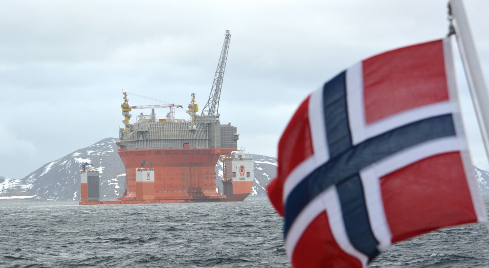 Investingcom's tweet photo. *NORWAY MAKING HUGE PROFITS FROM OIL AND GAS EXPORTS; SHOULD SHARE ITS INCOME - POLISH PM

🇳🇴🇵🇱🇪🇺 https://t.co/cMiFSjV6rm