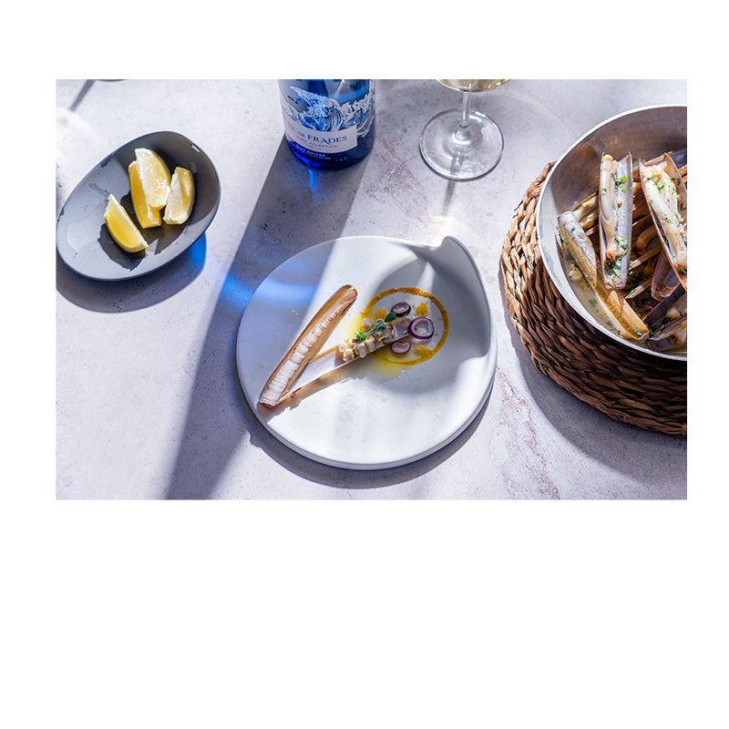 ¿Existe el maridaje perfecto?

Sí, cualquiera con Mar de Frades ✨💙

#MardeFrades #Albariño #DoriasBaixas