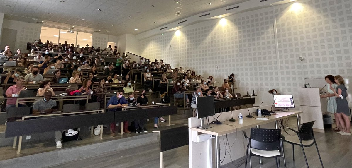 CentreRessource's tweet photo. [événement] Aujourd’hui c’est la journée du reseau de #RéhabilitationPsychosociale : 150 participants de toute la France. https://t.co/DlCh5Bd7Ar