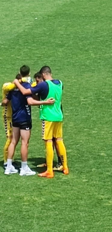 Mario s.p (@mariososa26) on Twitter photo Me alegro enormemente por <a href="/sebagil13/">Sebas Gil</a> se lo merecía, era su momento y el fútbol le debía una, pero os aseguro que sin los dos bestias <a href="/martin_cascajo/">Martin Cascajo</a> y <a href="/joaquinrochag/">Joaquín Rocha</a> no hubiera sido posible, por la unión, por sus ganas de trabajar, y su buen compañerismo ENORMEMENTE AGRADECIDO Me alegro enormemente por <a href="/sebagil13/">Sebas Gil</a> se lo merecía, era su momento y el fútbol le debía una, pero os aseguro que sin los dos bestias <a href="/martin_cascajo/">Martin Cascajo</a> y <a href="/joaquinrochag/">Joaquín Rocha</a> no hubiera sido posible, por la unión, por sus ganas de trabajar, y su buen compañerismo ENORMEMENTE AGRADECIDO