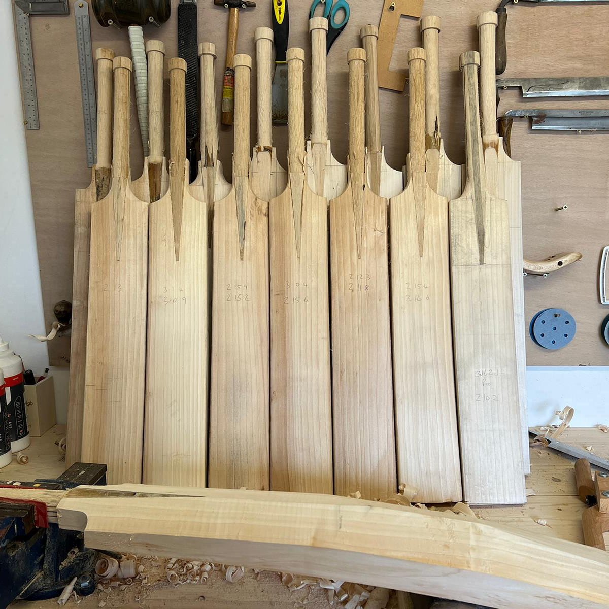 Crick3tLab's tweet photo. Can’t wait to get these finished! 😍

Order your new handmade bat now!📱

#thecrick3tlab #cricket #pads #new #range #cricketlovers #cricketfans #handmade #bats https://t.co/xsf02mQxvo