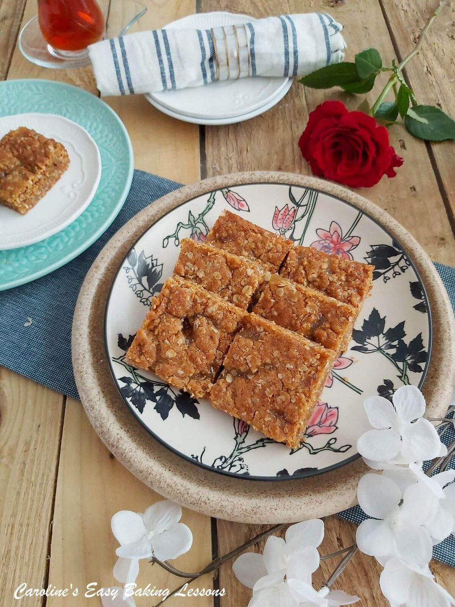 Online_Baking's tweet photo. Lemon Curd Oat Bars
🍋These Lemon Curd Oat Bars are my softer alternative to flapjacks. Super easy to make, these squares/bars, can also be made using apricot jam or even Gluten Free flour.🍋
https://t.co/2f2OK4BPBQ https://t.co/6d5n0KaLXi