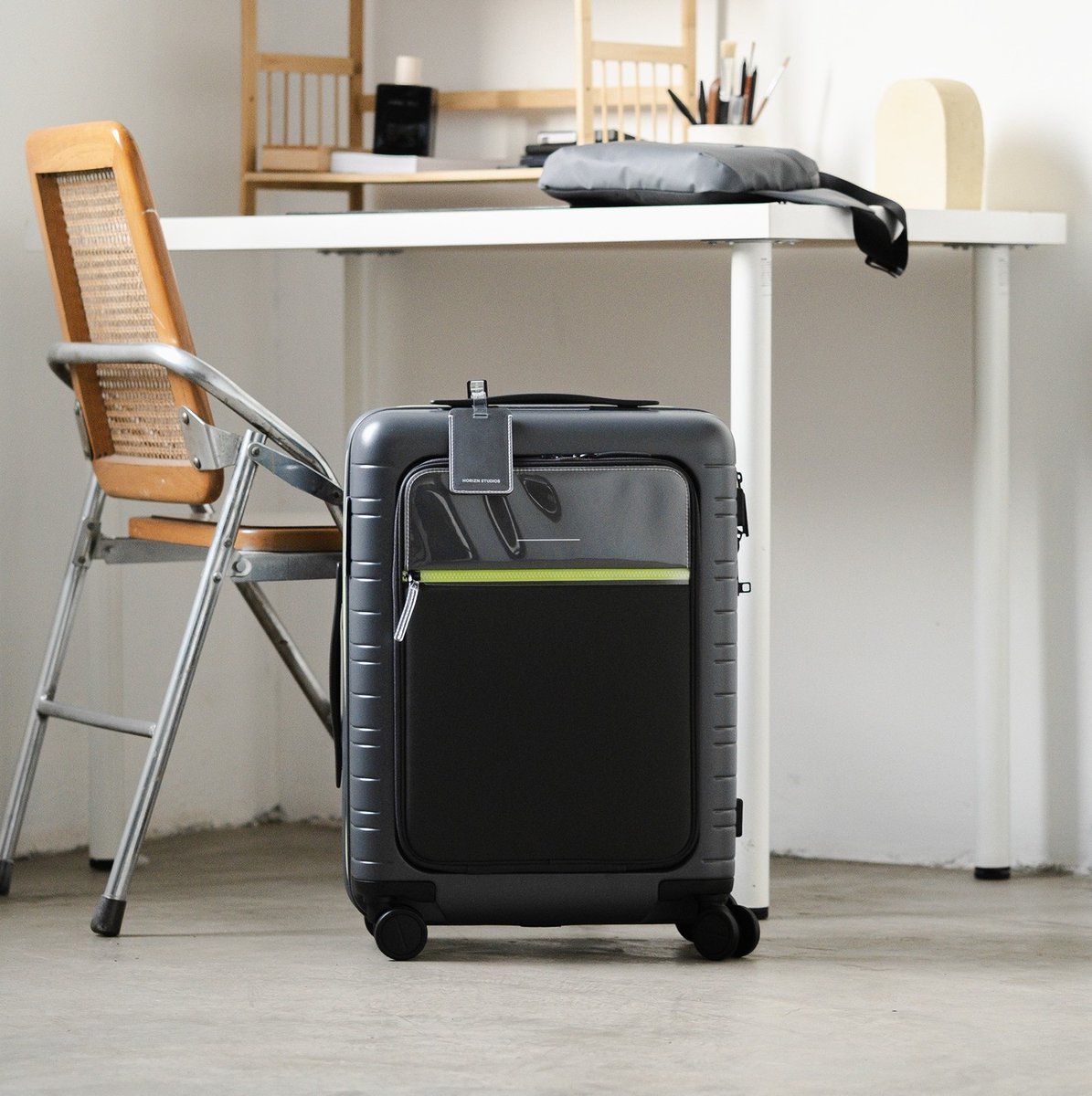 Status: Out of office. ⁠Log off. Let’s go.⁠
⁠
​#HoriznStudios⁠
​#WFH