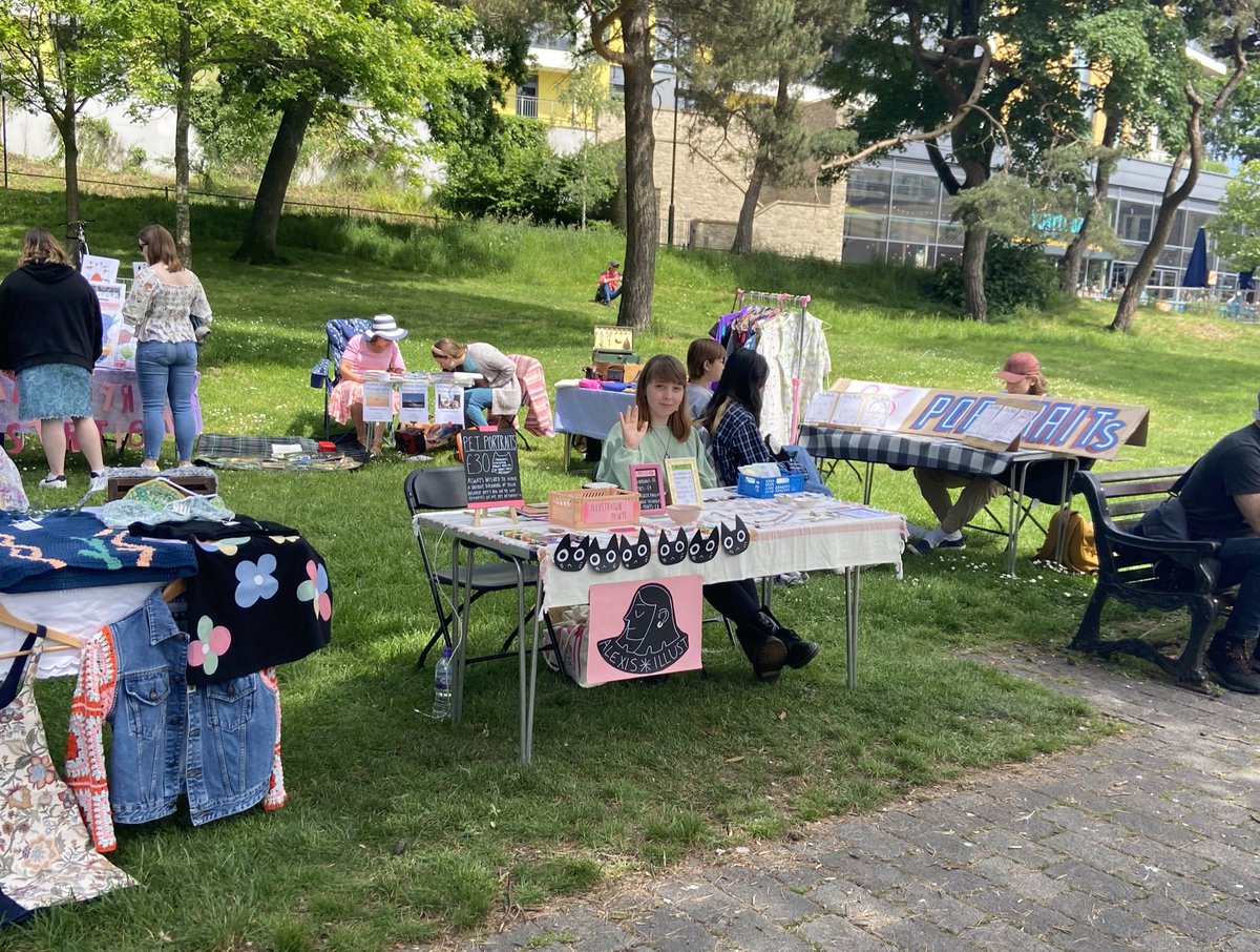 A big thank you to the events management team for organising today’s Ecolution market day, and for allowing us artists to collectively showcase our work. It was a great turn out! ☀️🐈‍⬛💕 

#illustrator #catlover