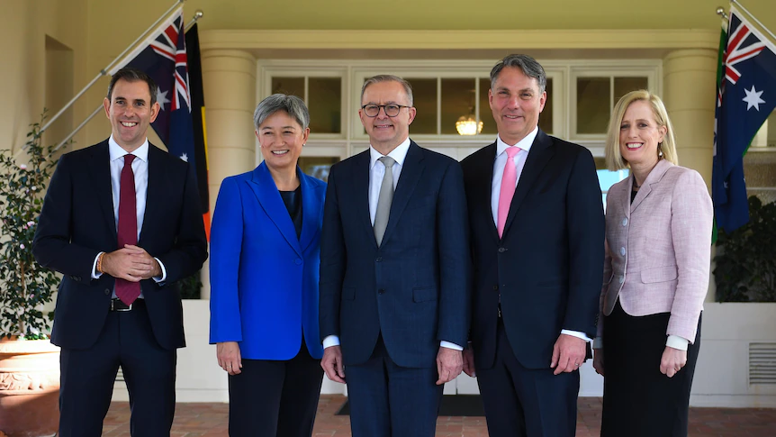 SeanPolitics27's tweet photo. Earlier today Anthony Albanese was sworn in as the 31st Prime Minister of Australia. He was also sworn in with Richard Marles, Penny Wong, Jim Chalmers and Katy Gallagher. Mr Albanese and Ms Wong will be attending the Tokyo summit, they are on their way now. https://t.co/iYCFtfcOSm