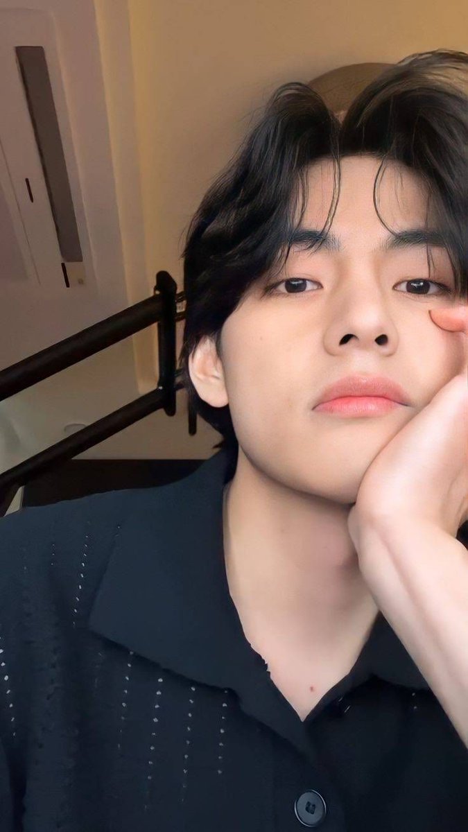 kth_myg_l's tweet photo. ✨Kim Taehyung es sinónimo de perfección y talento. Es la persona más amable, buena,respetuosa,cariñosa que pueda existir en este mundo. Un hombre lleno de talento con una voz maravillosa que con solo escucharlo cantar nos cautiva. Taehyung eres un ángel ✨

WE LOVE YOU TAEHYUNG https://t.co/tYx87hKC3k