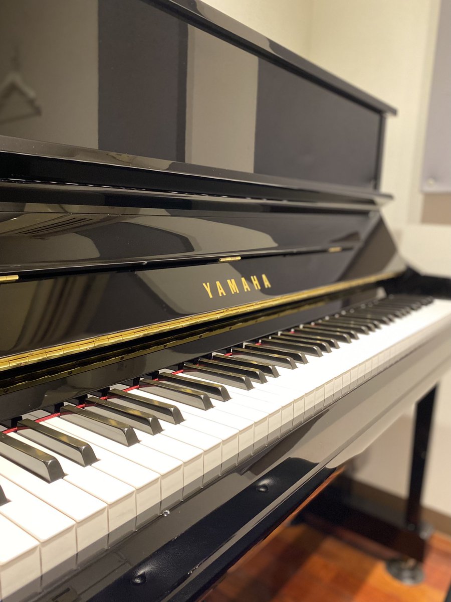 【#NOAH調律情報】

都立大店　
P3st（3.5帖） YAMAHA YU-11
定期調律完了致しました！

リーズナブルな価格で人気のお部屋！
皆様のご来店お待ちしております🌟

#YAMAHA
#ピアノスタジオノア
＜＜PIANO STUDIO NOAH 都立大店＞＞
TEL:03-3725-0030
営業時間:　平日 9:00 ~ 21:00
土日祝 7:30 ~ 21:00