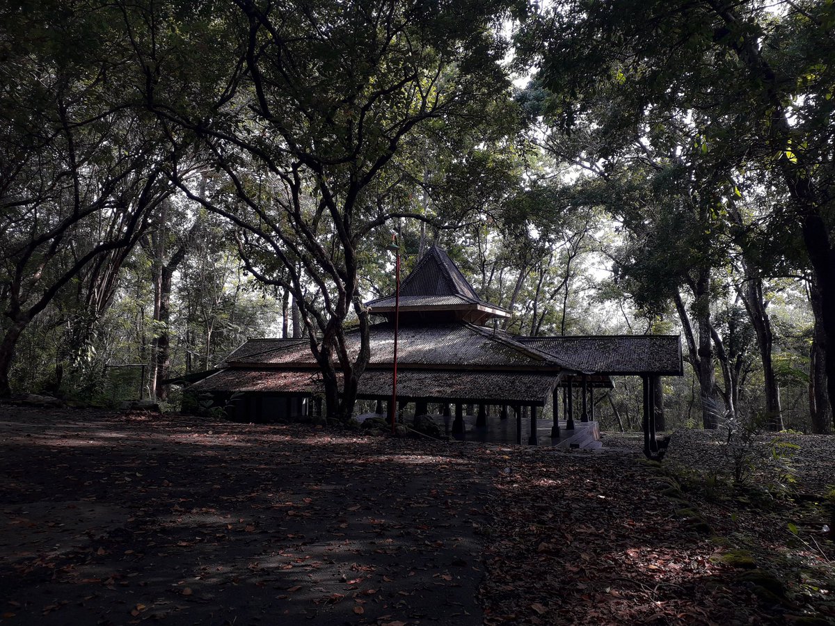 Waone Orchid (@orchidwaone) on Twitter photo Salah satu titik lokasi syuting KKN DI DESA PENARI sekitar 2 tahun lalu di dalam hutan edukasi WANAGAMA ( joglo tua wanagama )
<a href="/JogjaUpdate/">jogjaupdate.com</a> <a href="/tribunjogja/">Tribun Jogja</a> @KabarGunkid <a href="/Jogja24Jam/">Jogja24Jam</a> <a href="/BerandaJogja/">Beranda Jogja</a> <a href="/CNNIndonesia/">CNN Indonesia</a> Salah satu titik lokasi syuting KKN DI DESA PENARI sekitar 2 tahun lalu di dalam hutan edukasi WANAGAMA ( joglo tua wanagama )
<a href="/JogjaUpdate/">jogjaupdate.com</a> <a href="/tribunjogja/">Tribun Jogja</a> @KabarGunkid <a href="/Jogja24Jam/">Jogja24Jam</a> <a href="/BerandaJogja/">Beranda Jogja</a> <a href="/CNNIndonesia/">CNN Indonesia</a>