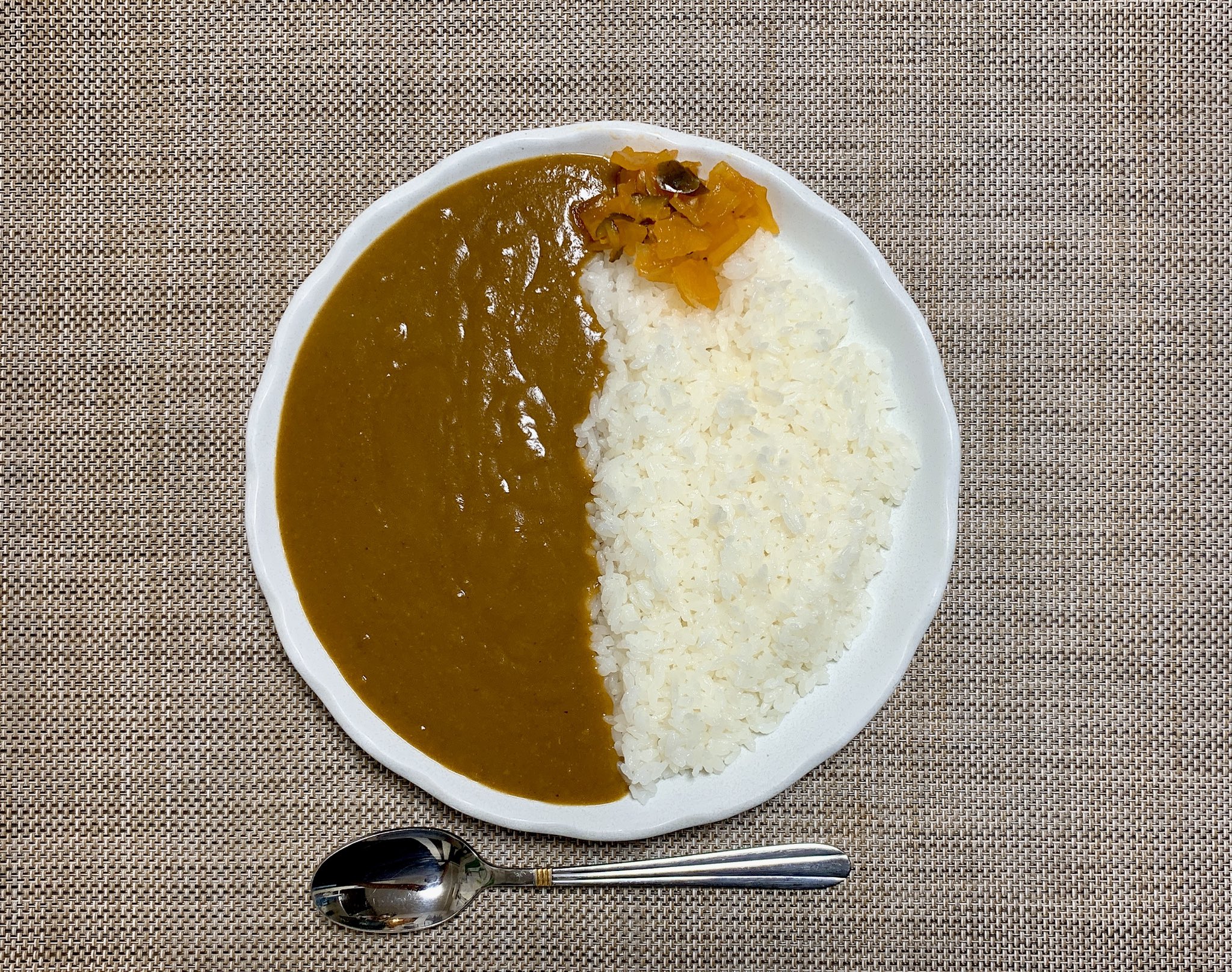 若山 倫 ワカ 食べ歩き飲み歩きが大好きな下町snsアドバイザー 東京都台東区 こういうカレー 好きじゃない 今夜の夕飯は 具なしカレー じゃなくて 昨日僕が作ったポトフを妻がリメイク 具材を全てミキサーにかけて ルーに全部溶け込ませたカレー