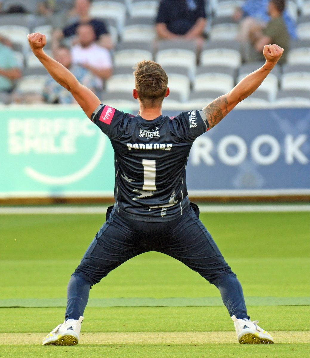 KentCricket's tweet photo. 1⃣ day until #BlastIsBack 🙌

🎟 https://t.co/Muz9JRddxE https://t.co/4fwwwH4wqj