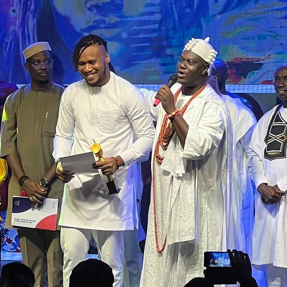 My sincere appreciation to the Ooni of Ife for his recognition of the work I do with <a href="/BellefulNaija/">Belleful Naija With Eromz</a>, @abenolng (PVC registration) and other nation building activities.

I am now a member of the Royal Court! 🥳🕺🏼 Thank you kabiyesi!! 
@ooniadimulaife @royalafricanylf !