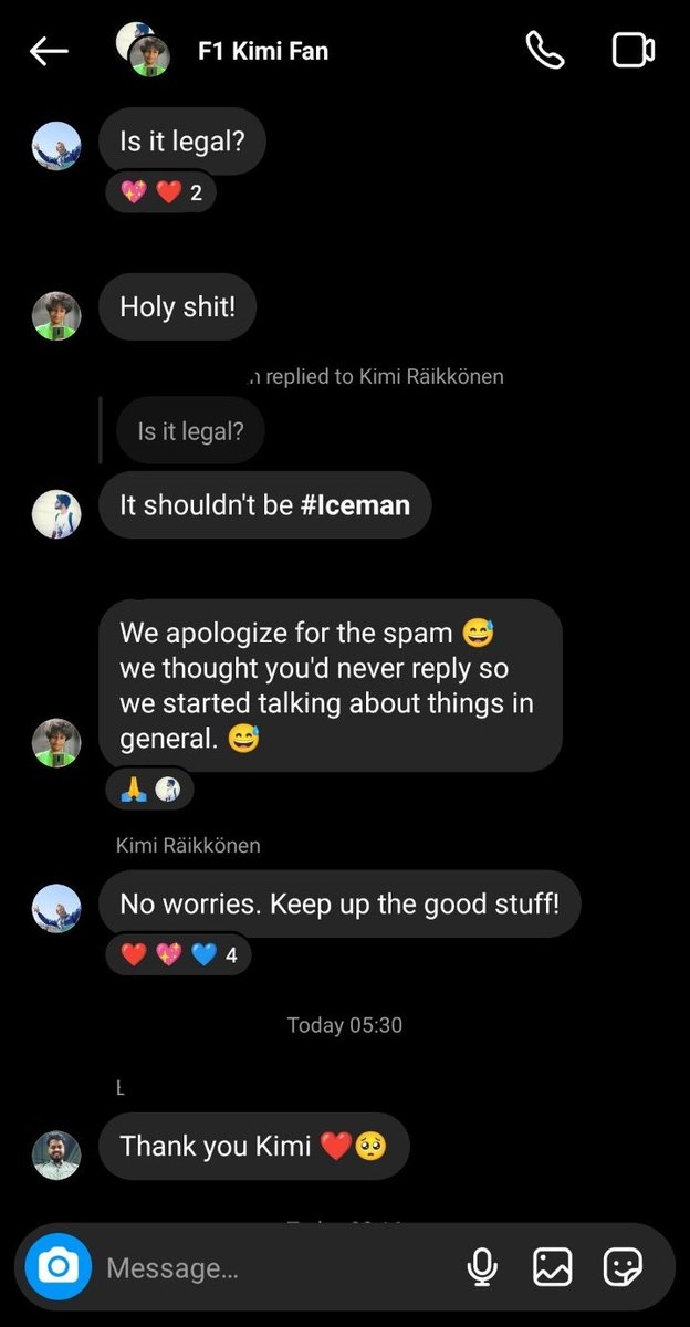 Kimi7iceman's tweet image. Kimi casually answering a group chat for F1 memes some guys added him into 😄

source: reddit/formuladank