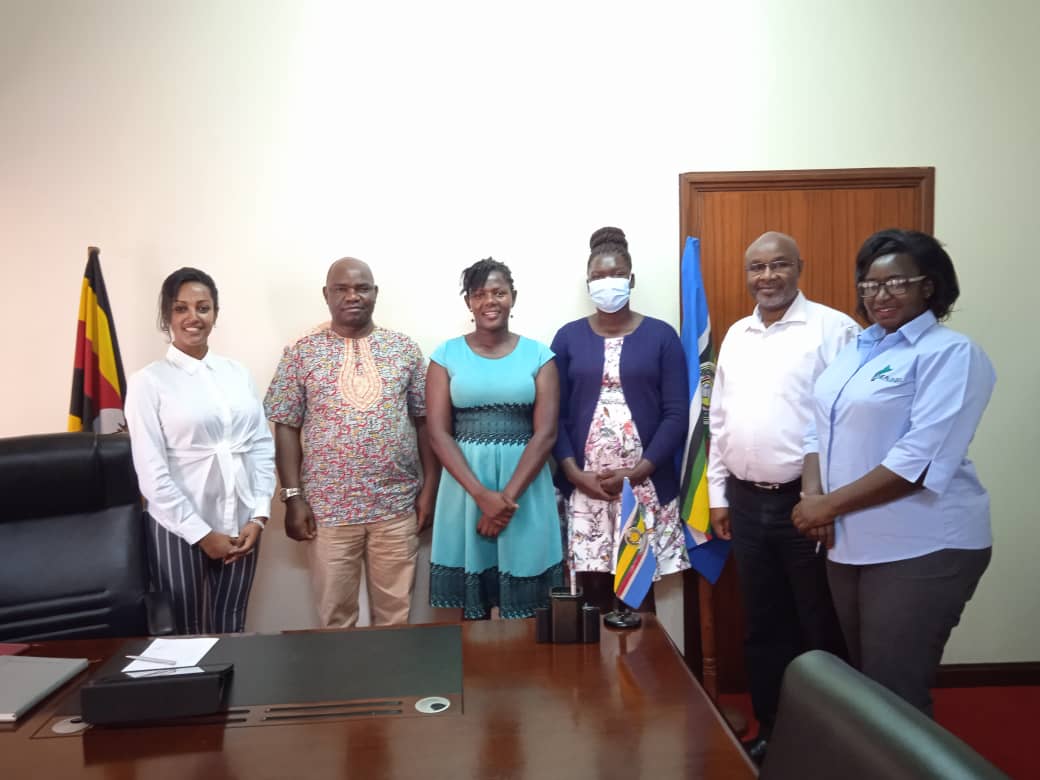 eassigender's tweet photo. EASSI together with @LPI_voices paid a courtesy call to Hon. Lawrence Biyika Songa, Chairperson of the Parliamentary Committee on Climate Change #Uganda, to discuss climate change adaptation, local initiatives for adaptation, synergy, and #women's involvement in #ClimateChange https://t.co/X6n2uVrDnZ