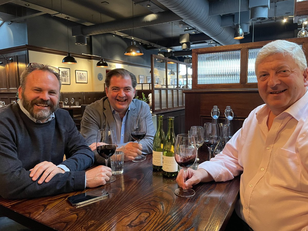 Always a great time at Goodman Mayfair with Ian Hongell, Chief Winemaker for @TorbreckBarossa and @MatthewSJukes