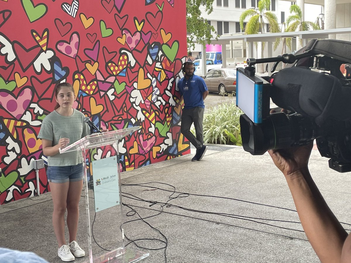 UMiami Medical News (@umiamimednews) on Twitter photo Happening now,,,Press conference with <a href="/AllanLeviMD/">Allan Levi, MD, PhD</a> and patient 14-year-old gymnast, Ella Chase, from Orlando. Using a specialized technique, Dr. Levi repaired Ella’s stress fracture, allowing her to return to gymnastics. Happening now,,,Press conference with <a href="/AllanLeviMD/">Allan Levi, MD, PhD</a> and patient 14-year-old gymnast, Ella Chase, from Orlando. Using a specialized technique, Dr. Levi repaired Ella’s stress fracture, allowing her to return to gymnastics.