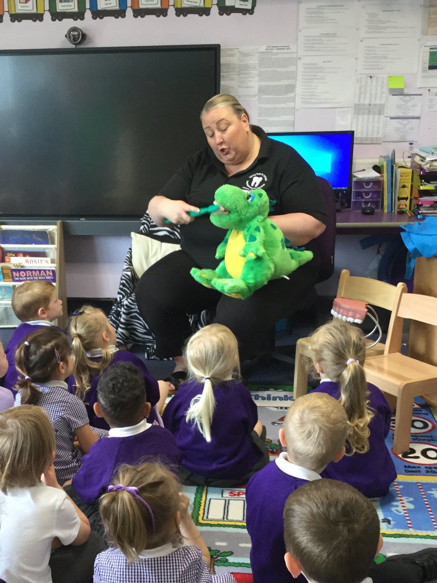 GarswoodNursery's tweet photo. Lots of fun learning how to look after our teeth this morning. @GarswoodPrimary #talkingteeth #oralhealth #toothbrushing #EYFS #healthychoices https://t.co/xkeI5ZSN2J