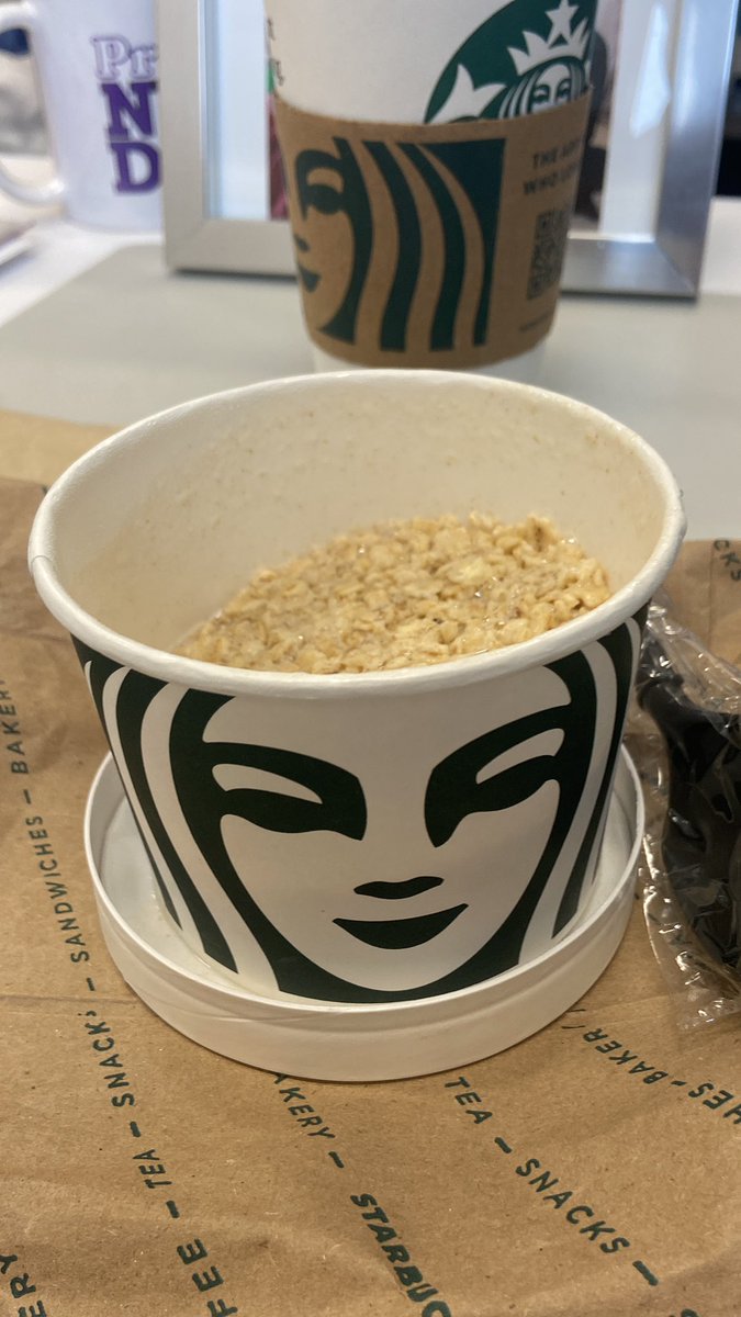 Thanks <a href="/Starbucks/">Starbucks</a> for the extra splash of milk in paid extra for. This oatmeal is dryer that the Sahara. #disappointed  #BeBetter