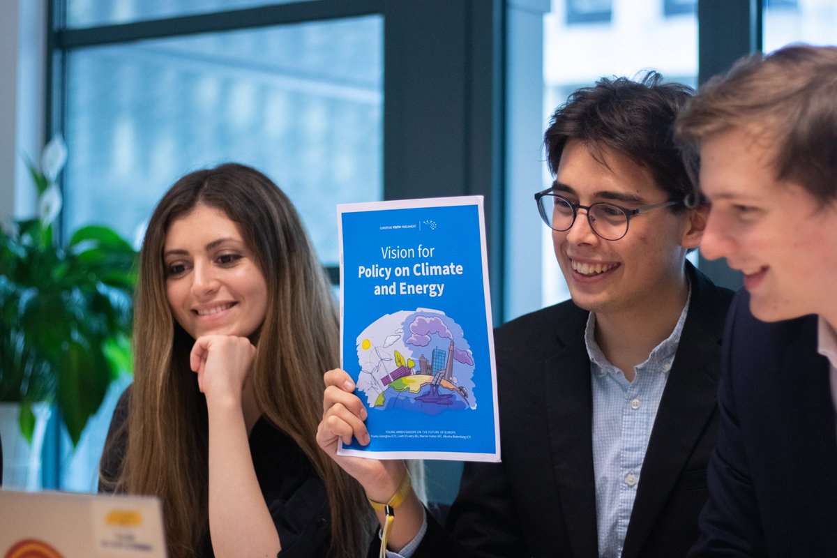 eyp_network's tweet photo. 🌱 Our very own #EYP Young Ambassadors on the Future of Europe, Aliosha Bielenberg 🇨🇾 and Marvin Huber 🇦🇹, wrote an opinion piece where they share their reflections on the #CoFoE's climate plans! 🙌

👀 Give it a read on the EYP Medium: https://t.co/Au44O2Dyhp https://t.co/DlOOpkTiY4