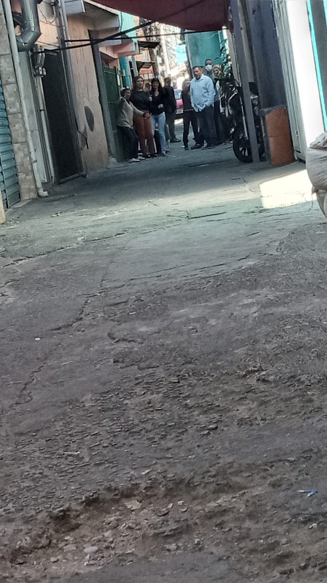 _LilianCabrera's tweet photo. Domingo (22/05), participei com o Secretário de Habitação, Ronaldo Lacerda, de uma reunião com moradores da Passagem Trindade, no Núcleo Habitacional Piratininga. https://t.co/Nrhc6Hdp4f