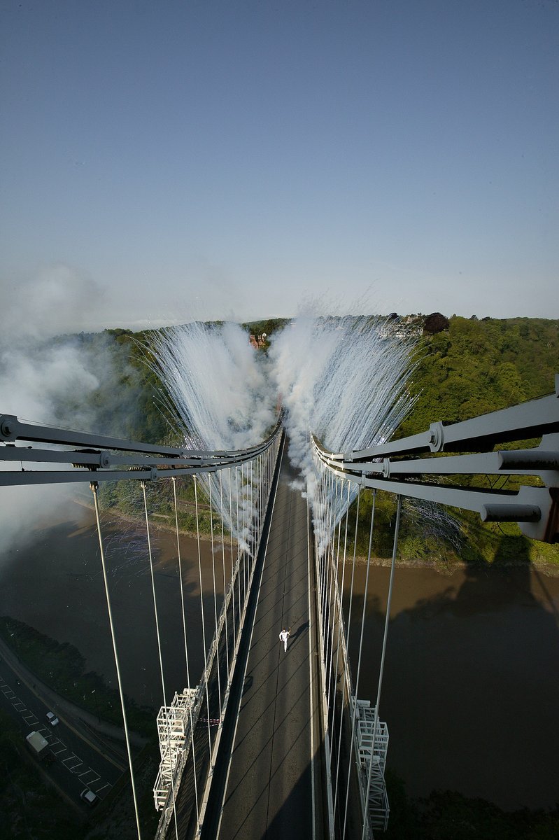 Clifton Suspension Bridge tweet media