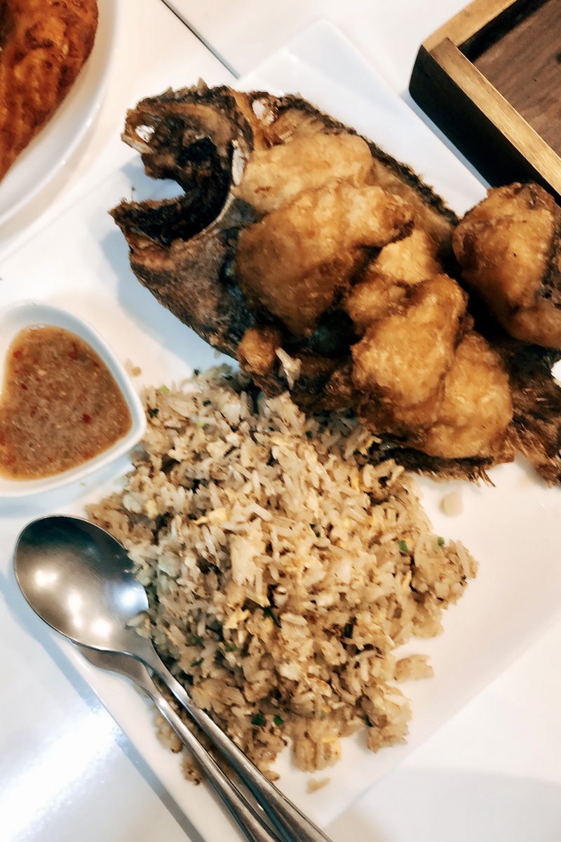 njt38's tweet photo. มาส่งท้าย #3มีนา @3meenaCafe ร้านกันสมายวันนี้ อร่อยเหมือนเดิม แม่ให้เยอะเหมื้อนเดิม ยังเป็นร้านที่ติดอันดับในใจตลอดกาลเสมอ  เสียดายที่จะไม่ได้กินฝีมือแม่แล้ว ยังไงถ้าจะเปิดในรูปแบบใหม่ก็รอติดตามนะค้าาา ✨😊 #กันสมาย @Gunnzsmile https://t.co/f3ZOxuR35y
