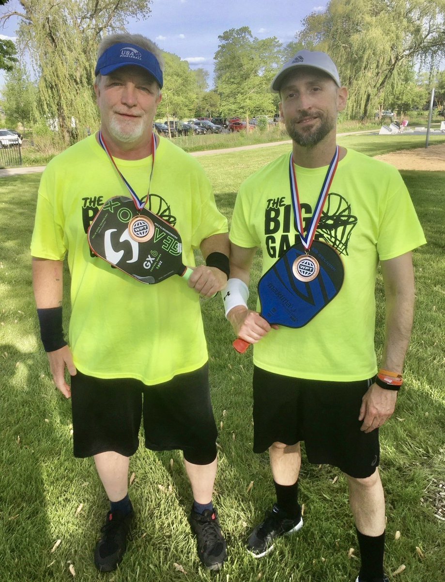 oconnell21's tweet photo. Successful Sunday at the World Pickleball Tour (WPT) Men’s Doubles event at Fabbrini Park in Hoffman Estates.  We took third place 🥉, winning some pretty cool bronze hardware.  We represented @GrayslakeNorth well with our #TheBigGame shirts.  @D127GetsReal https://t.co/EakeyaLMxe