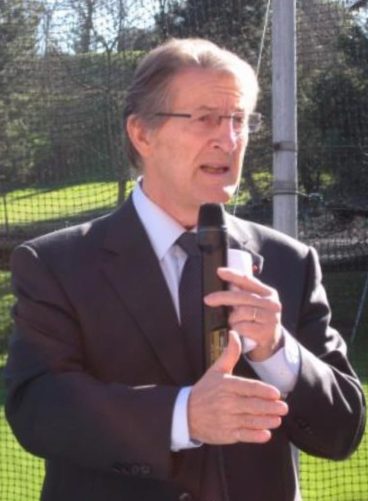 En ce 23 mai, nous avons une pensée toute particulière pour Claude Pernes, ancien Maire de Rosny-sous-Bois, président de l'URAM de 1979 à 2010, qui nous a quittés il y a maintenant 12 ans jour pour jour.