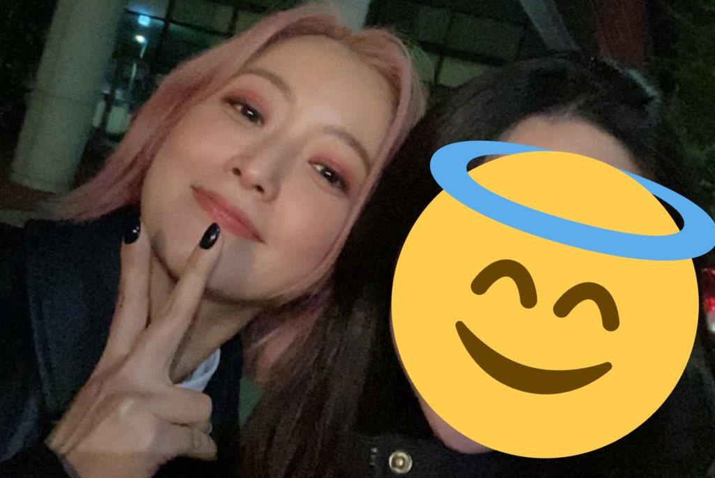 weakheroez's tweet photo. my parents :((( https://t.co/v8vD27Tgxn