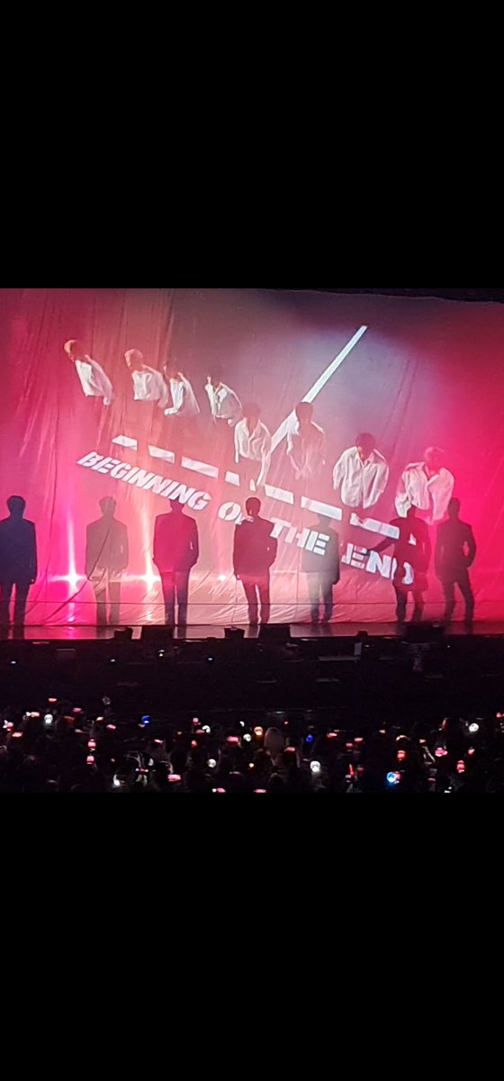 Emphassis's tweet image. Tanto tiempo viéndolos tras una pantalla y soñando con verlos en persona.
Nunca hubiera imaginado vivir esta experiencia espero y deseo volverlos a ver de nuevo muy pronto 💙 

#GraciasAteez 
#SpanishTinyMissesAteez 
#SpanishTinyWithMaddox 
#GraciasMaddox