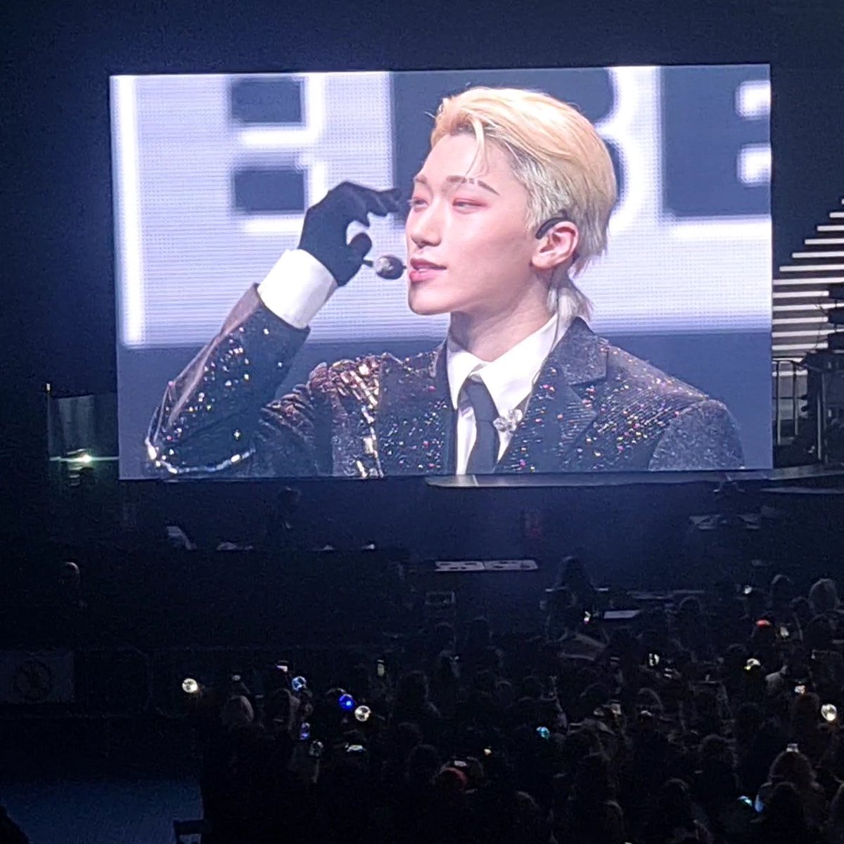 Emphassis's tweet image. Tanto tiempo viéndolos tras una pantalla y soñando con verlos en persona.
Nunca hubiera imaginado vivir esta experiencia espero y deseo volverlos a ver de nuevo muy pronto 💙 

#GraciasAteez 
#SpanishTinyMissesAteez 
#SpanishTinyWithMaddox 
#GraciasMaddox