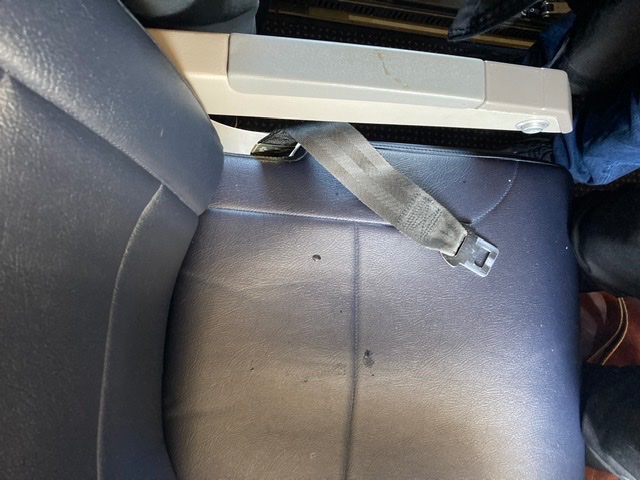 EmilyMSGC's tweet image. Hey @AmericanAir if one way fares are currently &amp;gt;$600 AND you allegedly have cleaners onboard before each flight, my seat shouldn’t be splattered in coke,blood or whatever bodily fluid this is. 

Sincerely, passenger who paid $658 for this and is currently cleaning her own seat