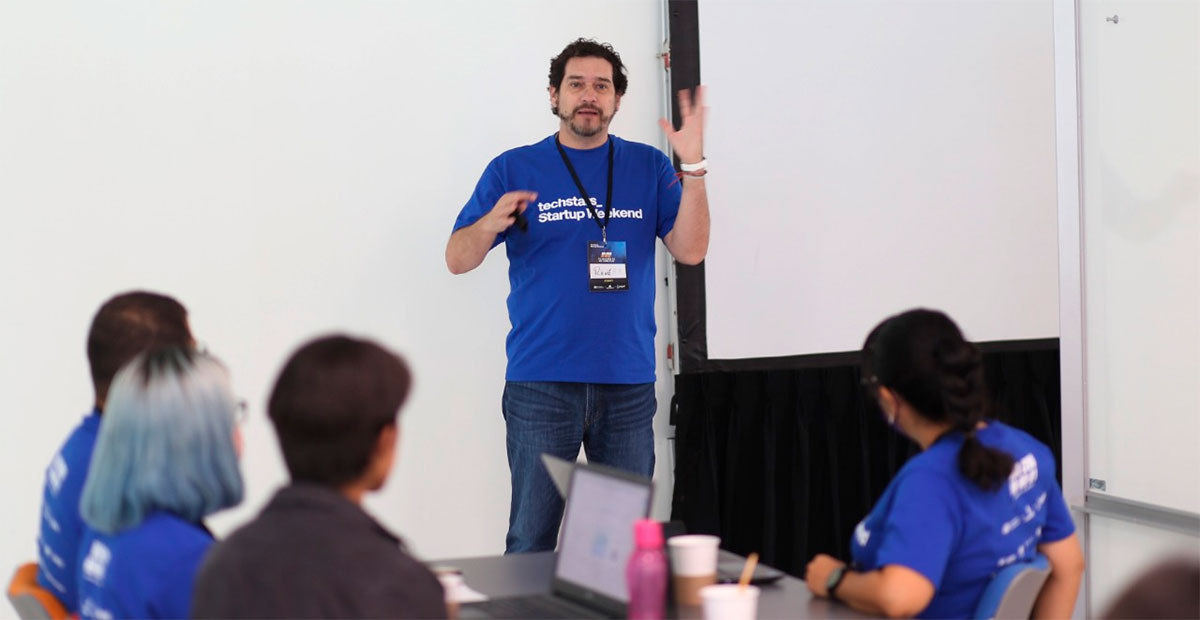 CentenariosI's tweet image. El @TECcampusLEO , @COPARMEX_LEON y @Sapalleon  reconocieron con el primer lugar del #TechstarsStartupWeekend DÍA CERO a #AIGUA, equipo que propuso el control de válvulas del agua de una vivienda desde una app para celular.
bit.ly/3sQ4uNU