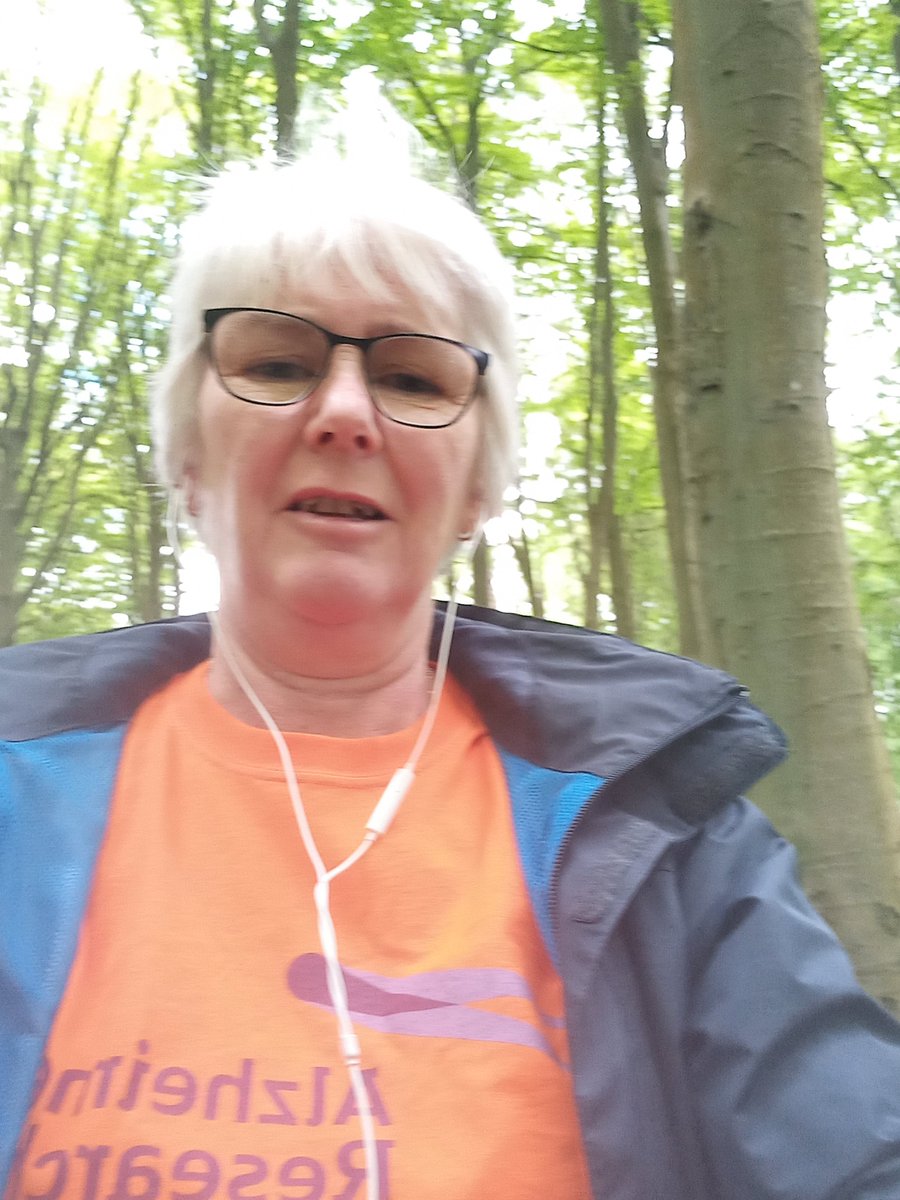 susanlsimpson's tweet photo. Day 1 of #RunTheBrain done - 9km completed (walked). Raising money for @AlzResearchUK
 : https://t.co/6B740EiZ81 https://t.co/fvL4l0d1pL