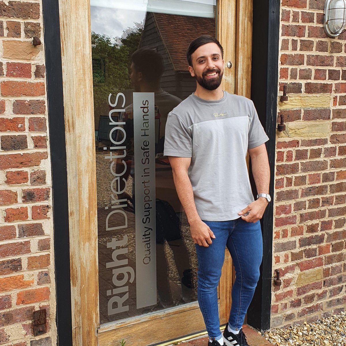 R_Directions's tweet photo. We would like to congratulate Hus for his recent promotion to Business Development Manager!
Hus joined Right Directions back in 2019 as part of our development team. Hus will now have his own team to manage & develop! Well Done Hus, well-deserved!
#rightdirections #promotion https://t.co/qkupZ14Sb0