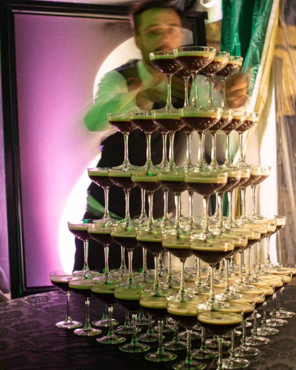 COMPANY EVENTS Ways to spoil your team...? We can think of a few ;-) 🍹🍸🥂

Way to go <a href="/TheCocktailServ/">The Cocktail Service</a> J the Espresso Martini Tower King 😍moving too fast for us to capture him in the blur of urgent activity!

📸 marknicholson.com

#companyevent #companyparty #cocktails