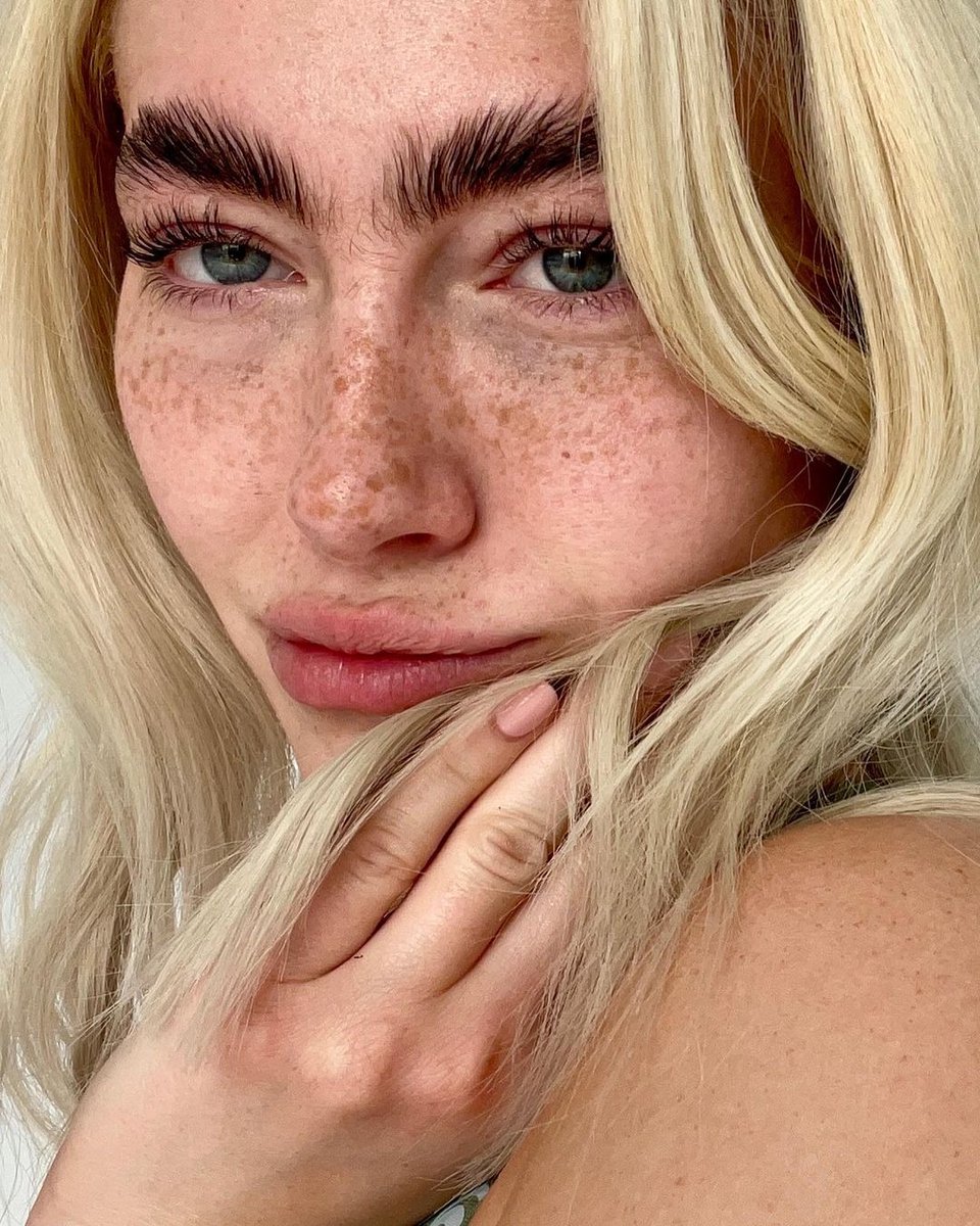 JadoreModelsUK's tweet photo. Model Brows + Freckled Skin = A DREAM 🤩🔥 @indiaalexandrial and her unreal face!
For bookings, email kinga@jadoremodels.co.uk
#jadoremodels #jadorefam #model #inclusive #photoshoot #modelbrows #glowingskin #beauty #loveyourskin #skincare #browgoals #freckles https://t.co/1qMV6RWV9R