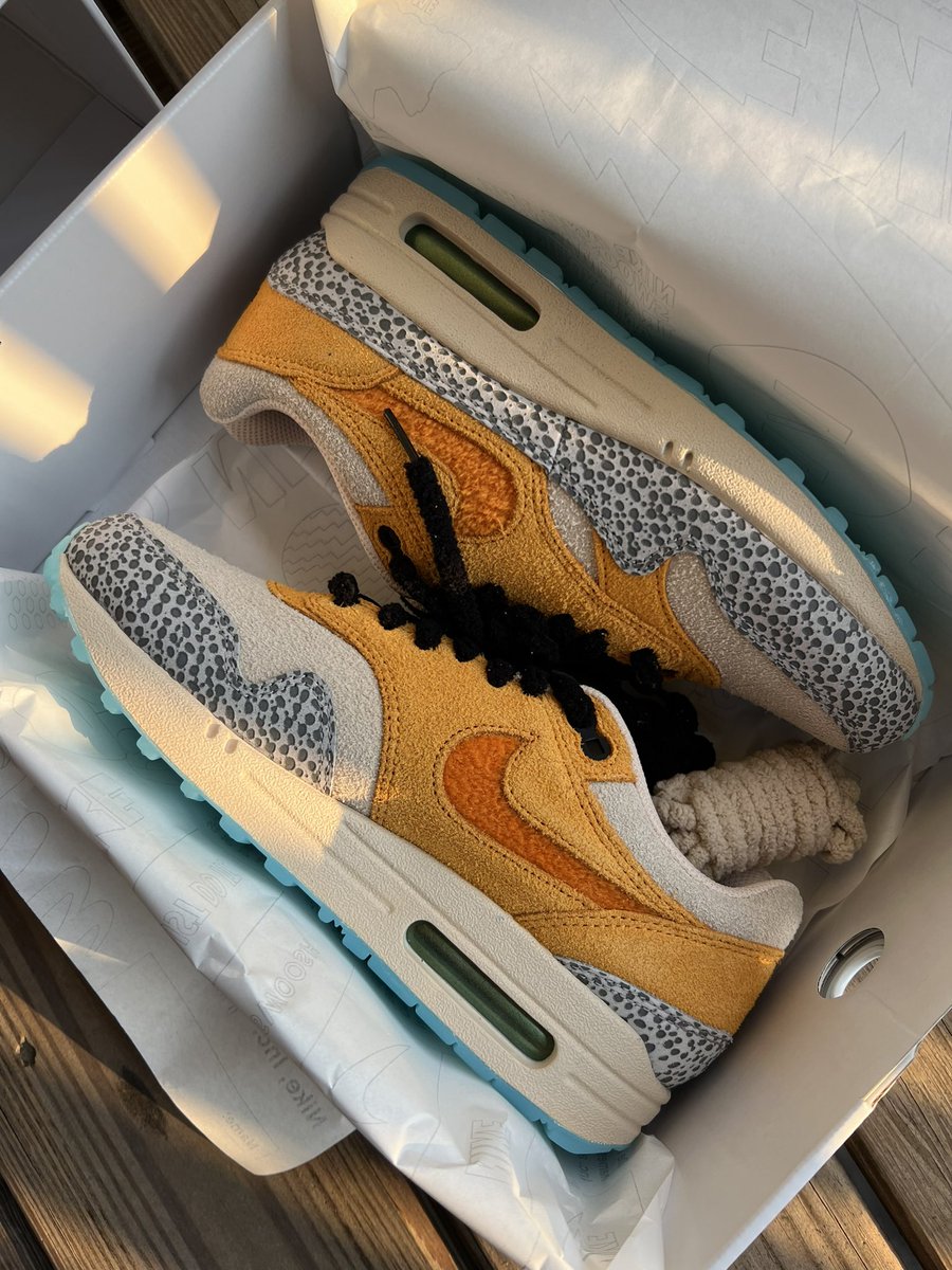 ArielleGaming's tweet photo. @J23app @nikestore https://t.co/uNvHgwyn1m