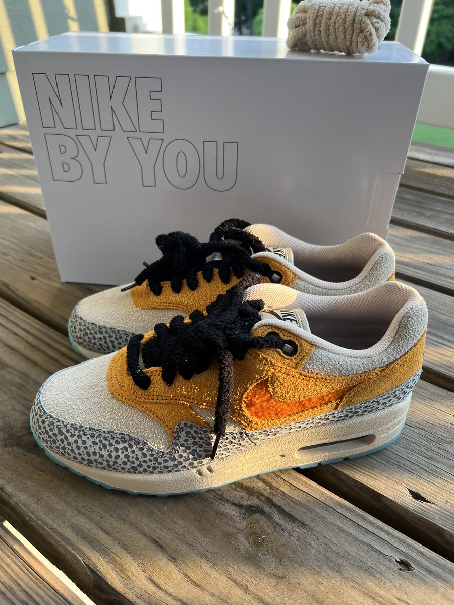 ArielleGaming's tweet photo. @J23app @nikestore https://t.co/uNvHgwyn1m