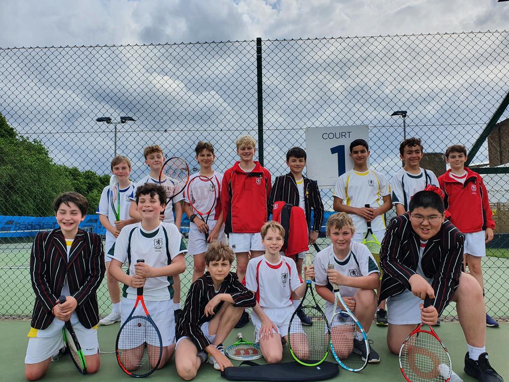 SHSsport1865's tweet photo. Anyone for tennis? Thanks to @KingsHouseSport for the fun afternoon of doubles on hard court and clay. A great experience for the @shrewsburyhouse boys. #multiskilled #asportinglife https://t.co/xYp9hTW1Vc