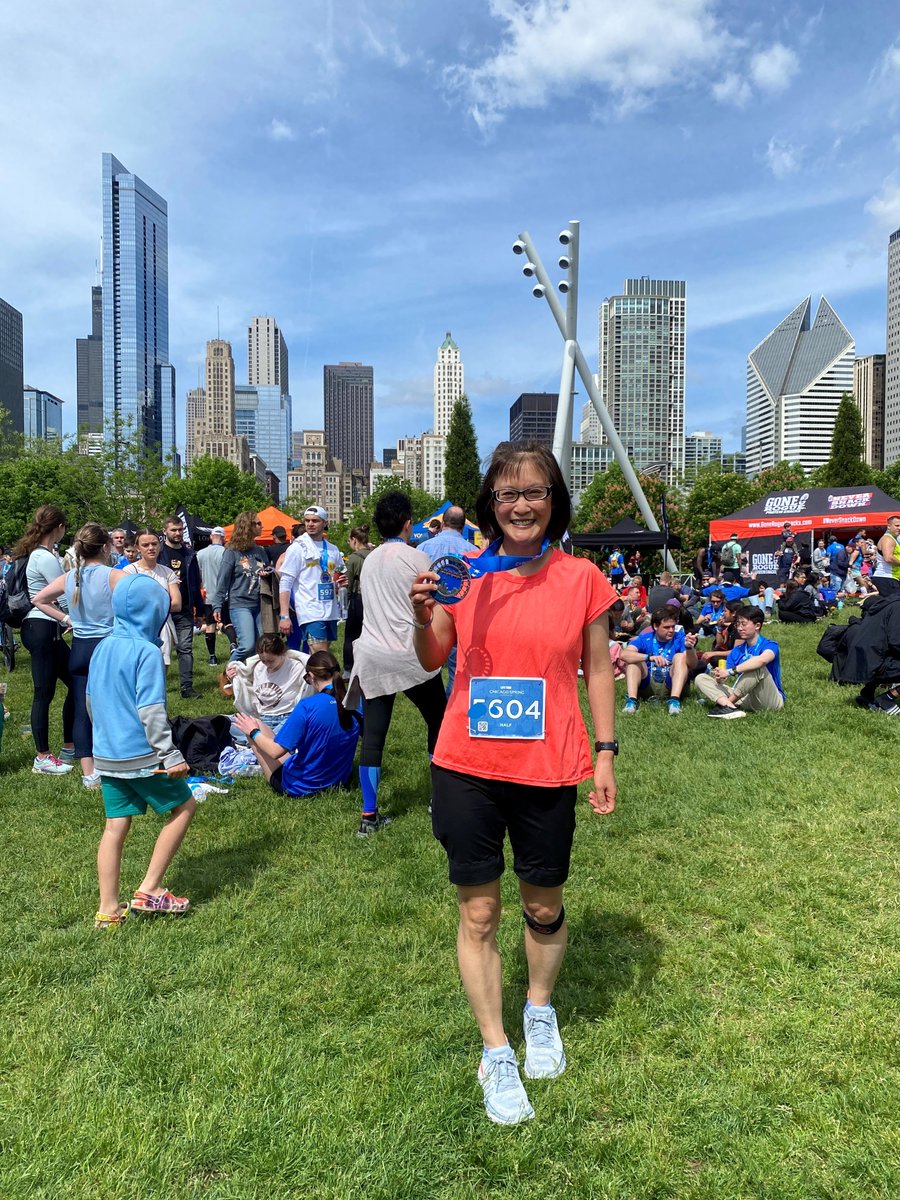 MrsWuLovesWords's tweet photo. A beautiful Sunday completing my first half marathon in Downtown Chicago &amp; Lakefront.  5 months of training; I ran all 13.1 miles--no stopping, no injuries.  Can't believe I did what I thought was once impossible. Thank you, #CHISpringHalf! https://t.co/n7aZRdHnfS