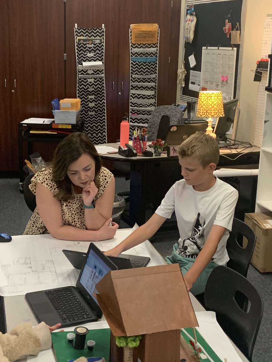 RES_GATES's tweet photo. My Makers Inc. architects finally got to reveal dream houses they designed for teachers.  Couldn’t have done this project without amazing @RoanokeRangers staff willing to give up their time and @candrewsteach for all of the building tutorials! Building a roof is tough! https://t.co/JHiN83ekne