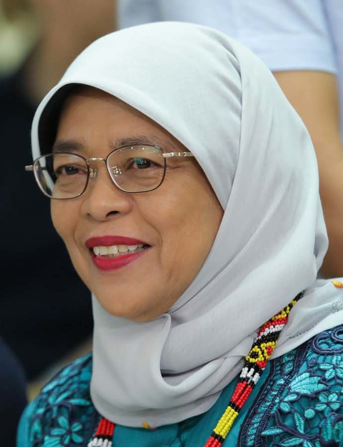 freemonotheist's tweet photo. Did you know that the current President of Singapore (one of the most successful and advanced countries in the world) is a hijab wearing Muslim - Mrs Halimah Yacob? 🇸🇬 Alhamdulillah. 
🇫🇷France please take note.. https://t.co/5cTXoa8S4O