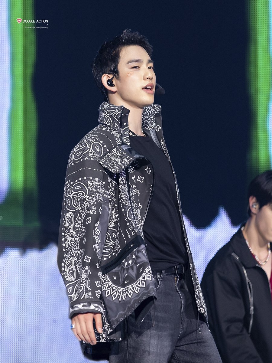 doubleaction_94's tweet photo. 220521-22 #GOT7 #갓세븐 #JINYOUNG #진영 #HOMECOMINGwithIGOT7 #GOT7컴백_기부니가조아NANANA https://t.co/Ajg3NrC4fz
