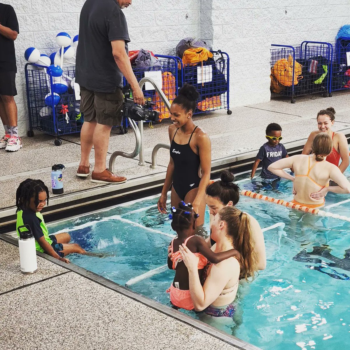 eagleswimteam's tweet photo. Our first DEI Learn to Swim/Water Safety Clinic was a huge success! Shout outs to @McDonoghSchool , Brian Pinkney @mdhookski and his fraternity brothers, EST Alum @gilespsmith44 , our amazing EST swimmers and parents, Coach @TrevorRill , @notyetpro1 and @SpeedoUSA https://t.co/lbvcueN7c9
